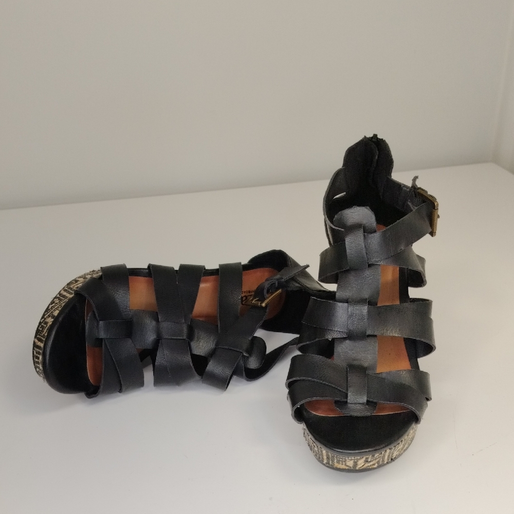 2/$30 A.N.A. Women's‎ Black Strappy Wedge Platform Gladiator Style Sandals Sz 10